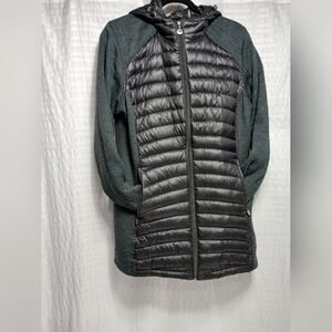 Calvin Klein Ladies Lightweight Packable Downfilled Performance  Jacket. Size L